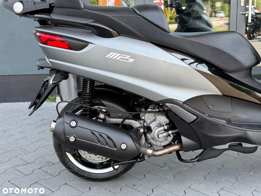 Piaggio MP-3 - 6