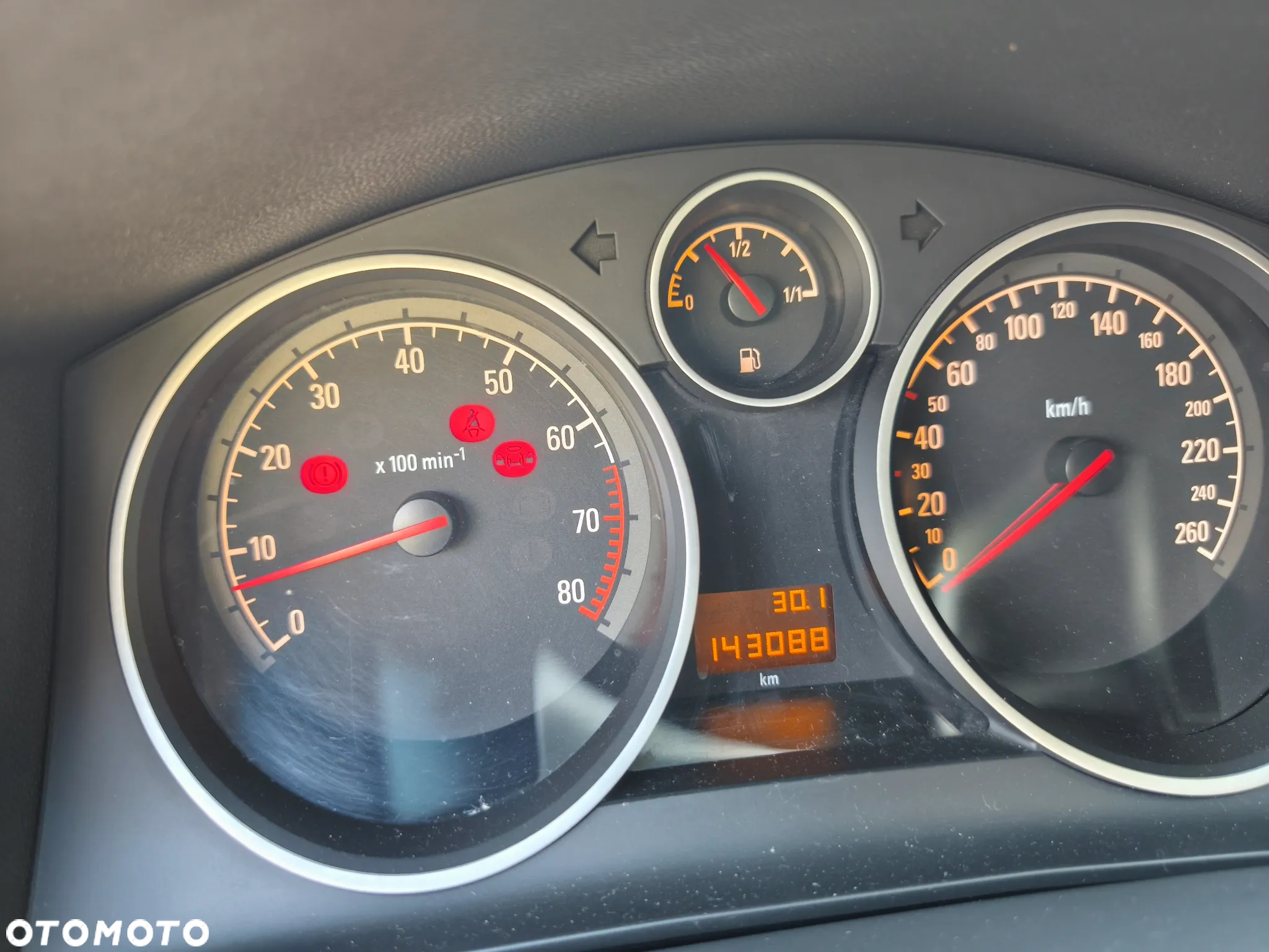 Opel Astra Twin Top 2.0 Turbo Cosmo - 21