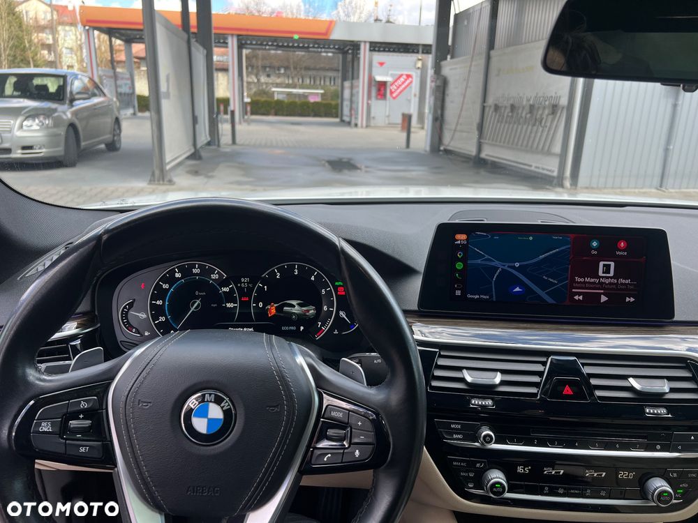 BMW Seria 5 530i Sport Line - 15