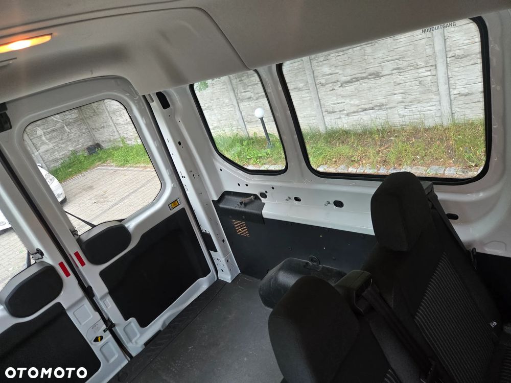 Ford Transit L3H2 Trend - 16