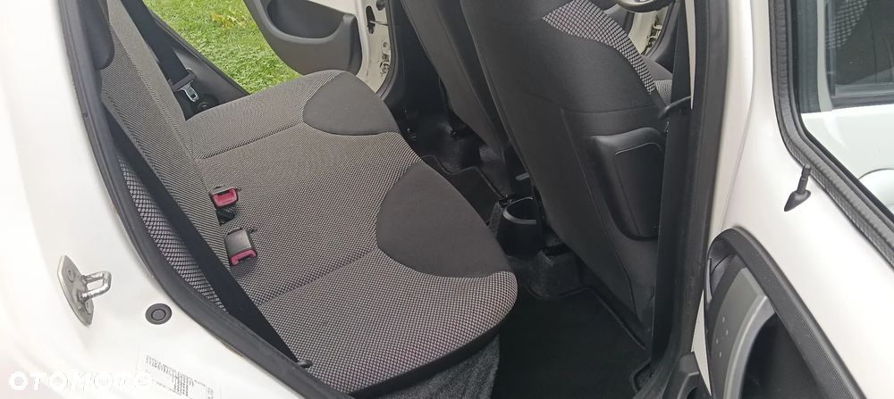 Toyota Aygo x-cite - 24