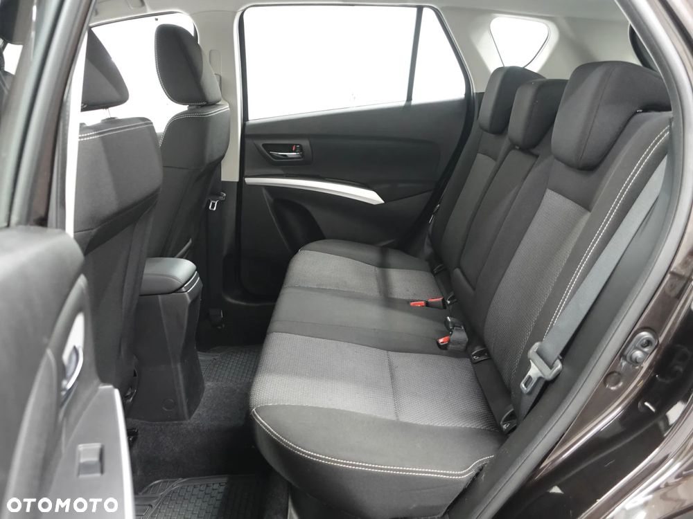 Suzuki SX4 S-Cross 1.6 DDiS Allgrip Comfort - 23