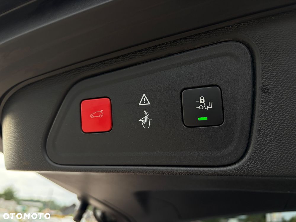 Peugeot 3008 BlueHDi 130 Stop & Start Allure Business-Paket - 28
