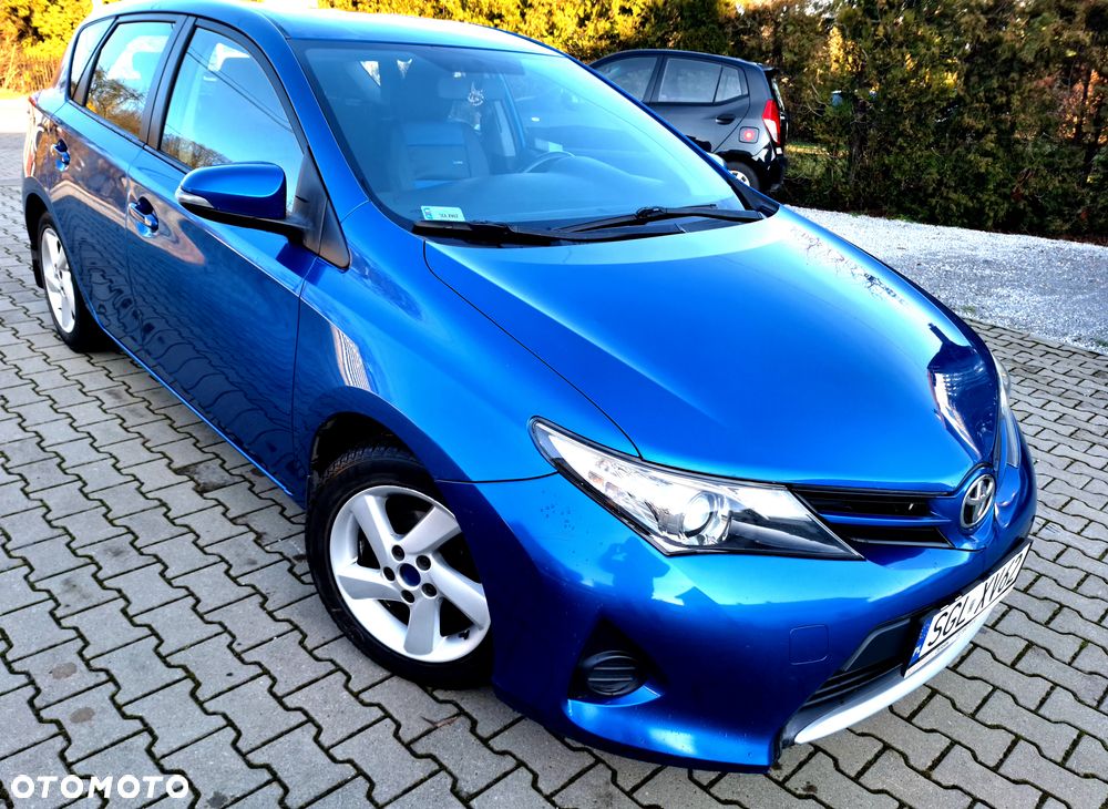 Toyota Auris - 2