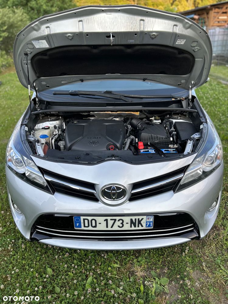 Toyota Verso 1.6 D-4D Prestige 7os - 4