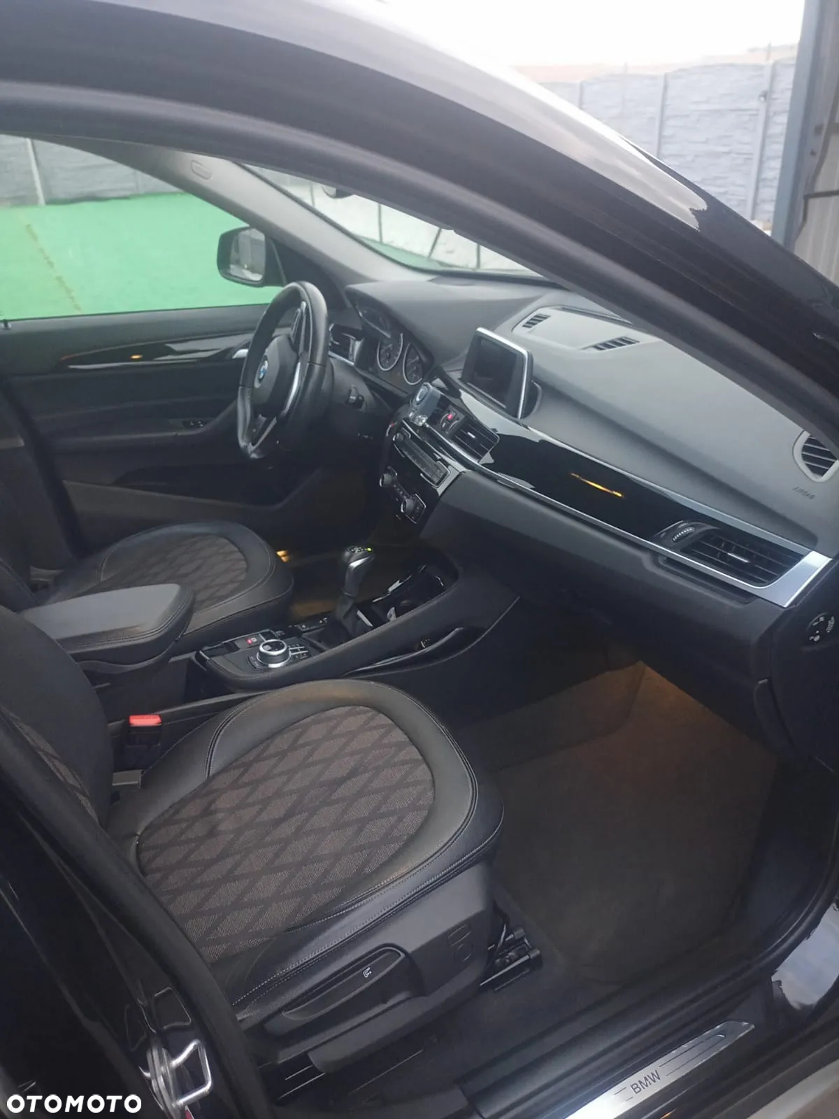 BMW X1 xDrive20i - 9