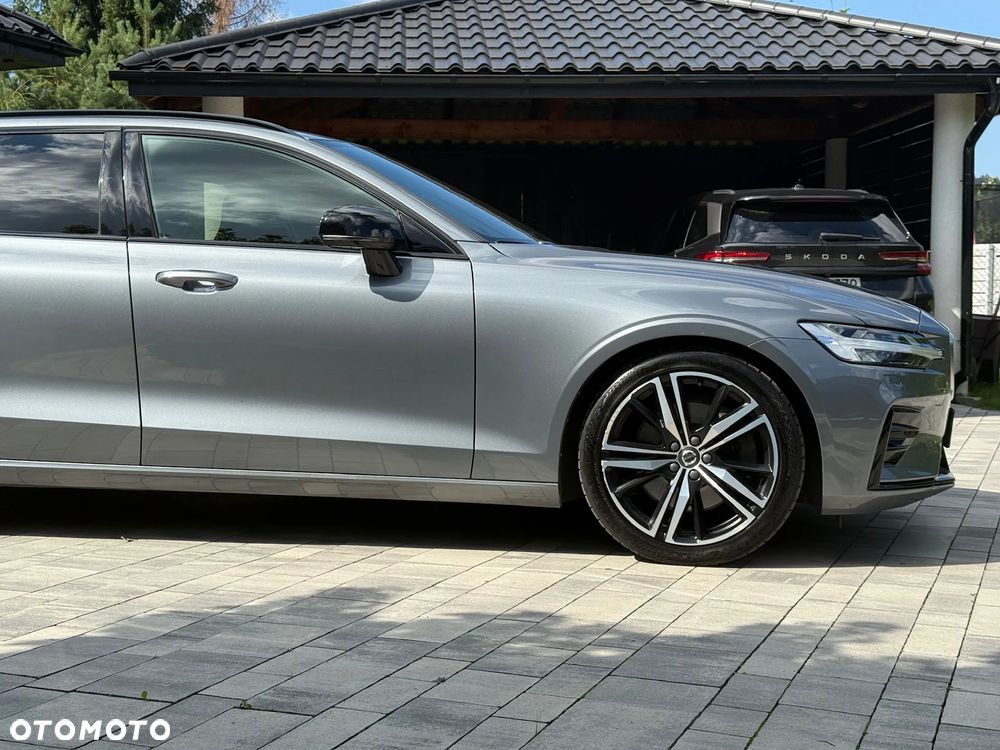 Volvo V60 T6 AWD R-Design - 11