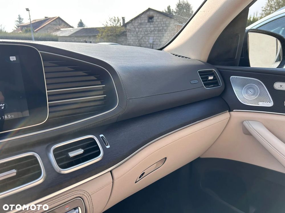 Mercedes-Benz GLE - 12