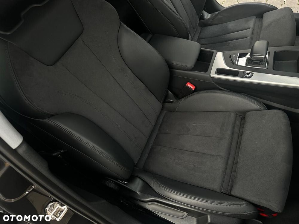 Audi A4 Limousine - 30