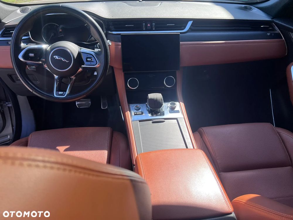 Jaguar F-Pace 3.0 D300 mHEV AWD R-Dynamic Black - 6