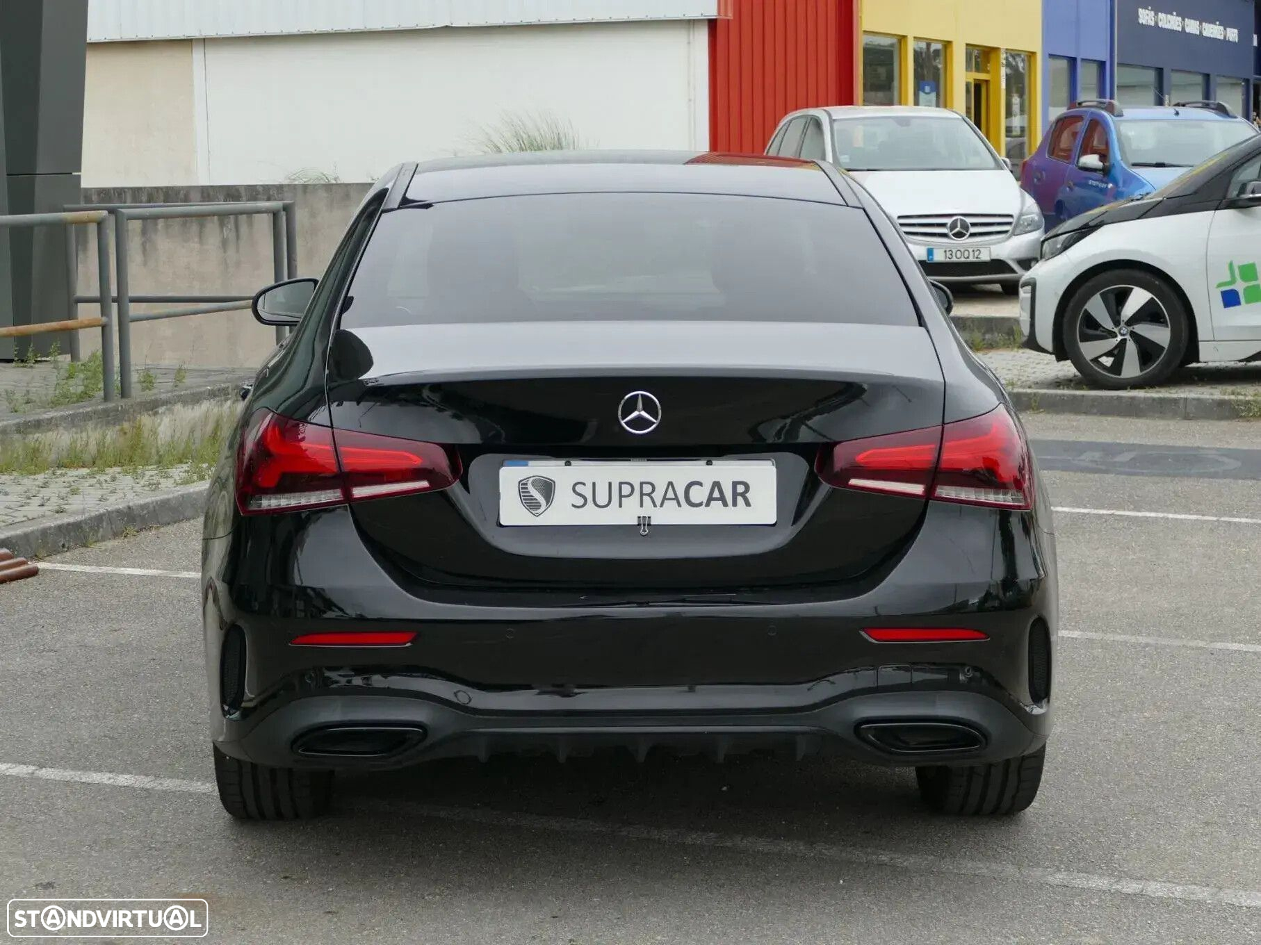 Mercedes-Benz A 250 Limousine e AMG Line - 4