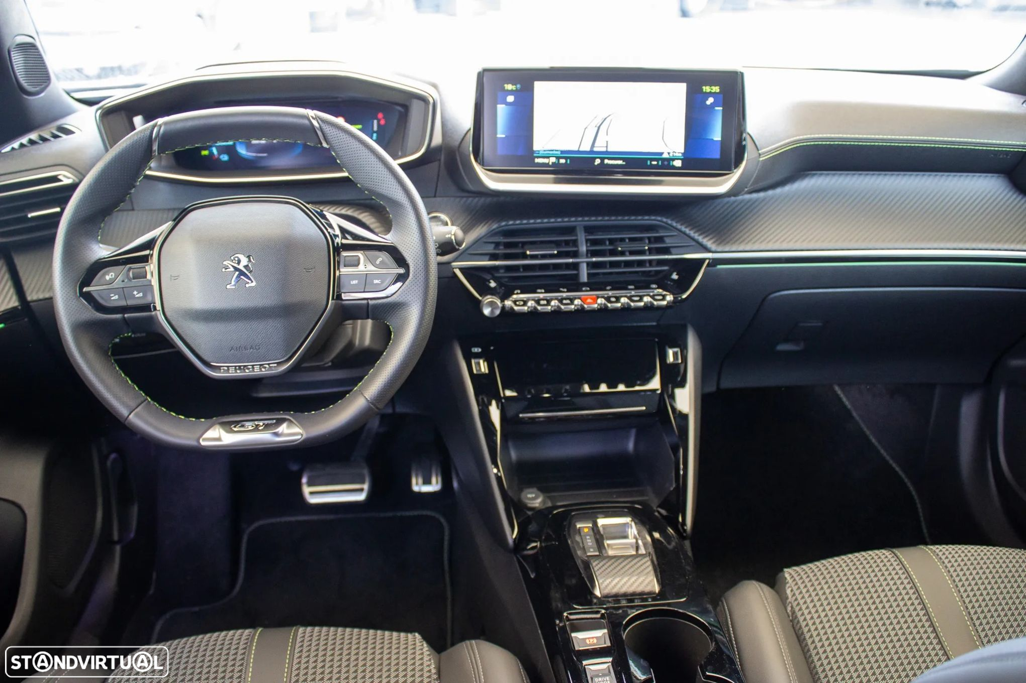 Peugeot e-2008 GT Pack - 5
