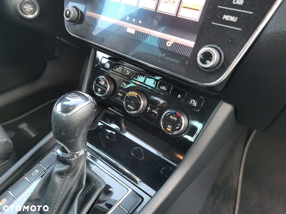 Skoda Superb 2.0 TDI Ambition DSG - 13