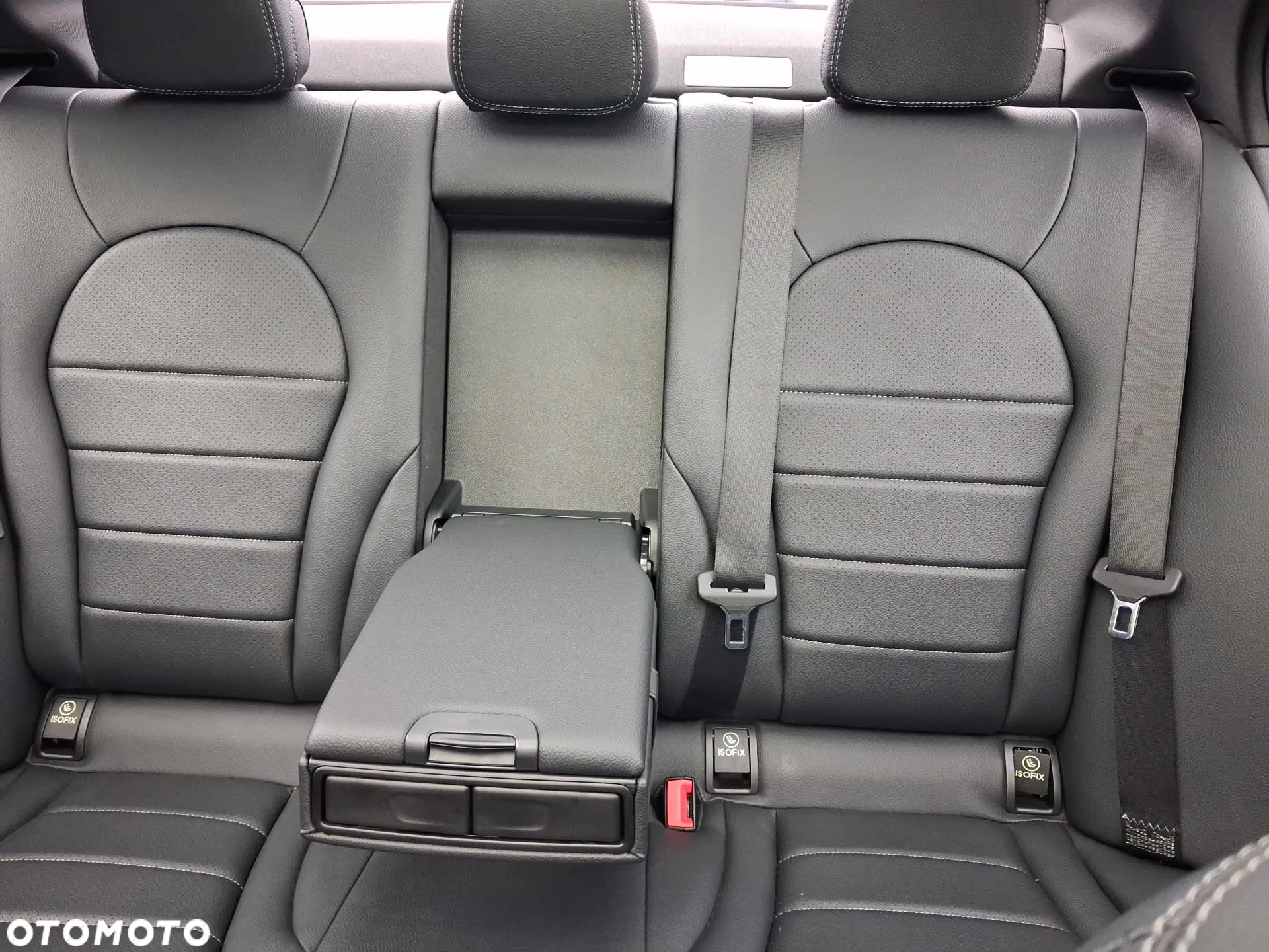 Mercedes-Benz Klasa C 300 7G-TRONIC Exclusive - 24