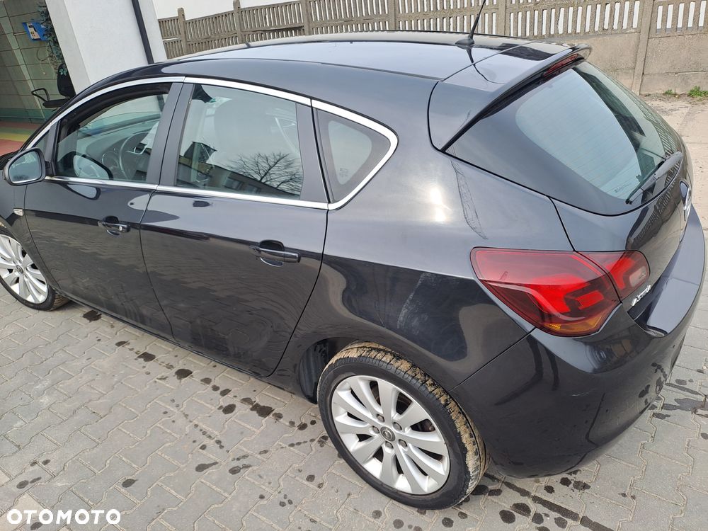 Opel Astra 1.7 CDTI DPF Active - 11