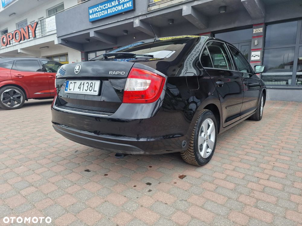 Skoda RAPID 1.2 Ambition Max - 12
