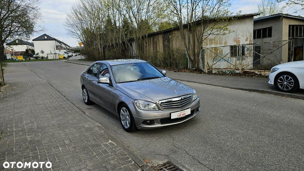 Mercedes-Benz Klasa C 220 CDI Classic - 17