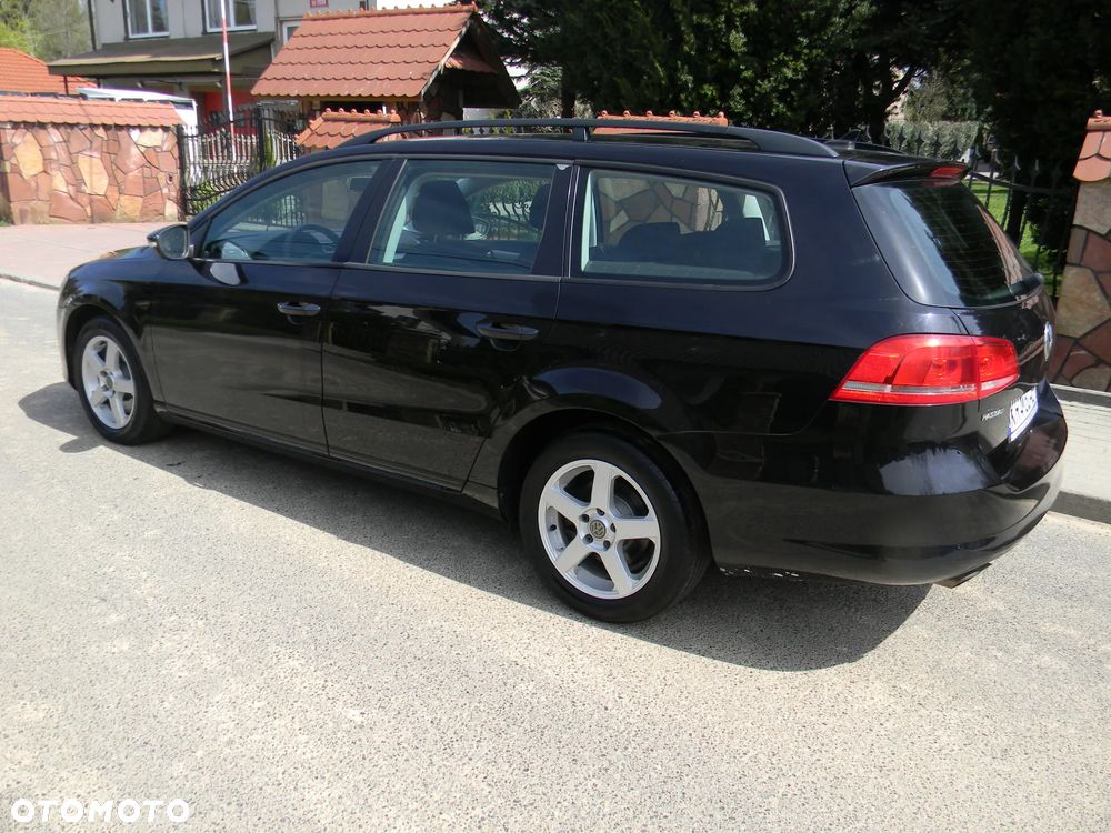 Volkswagen Passat 2.0 Blue TDI SCR Comfortline - 10