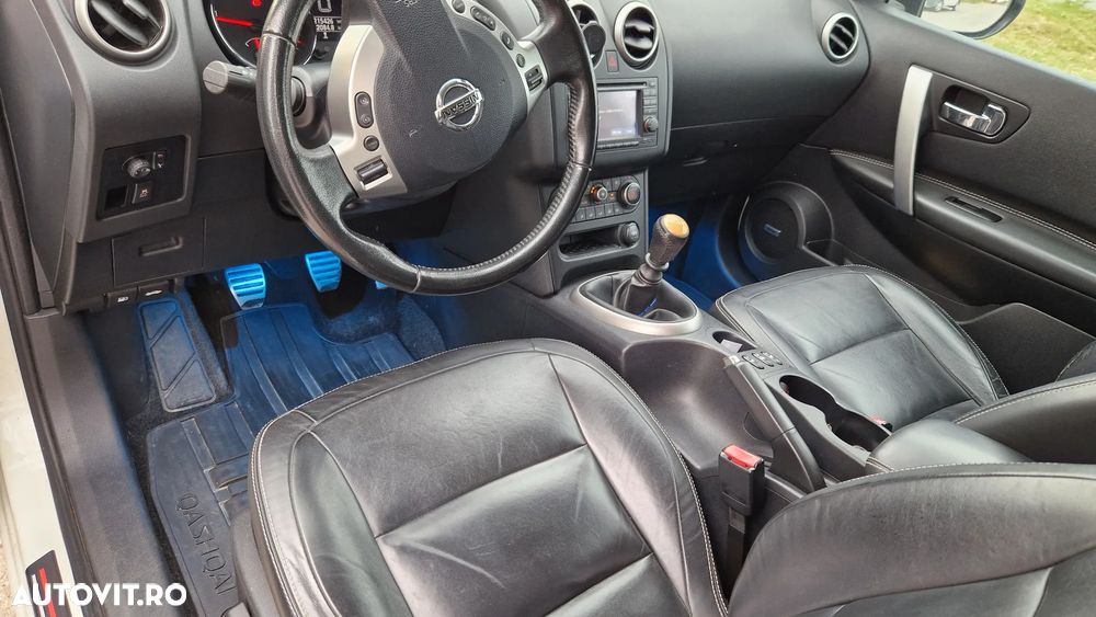 Nissan Qashqai 1.5 DCI DPF visia ECO - 4