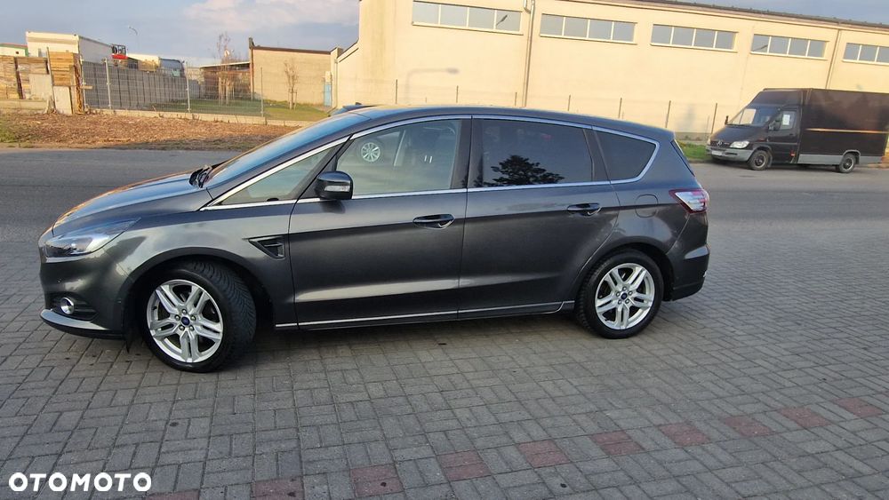 Ford S-Max 2.0 TDCi Titanium PowerShift - 2