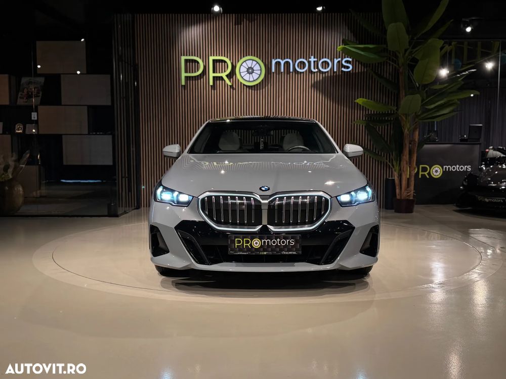 BMW Seria 5 520d xDrive Aut. - 2