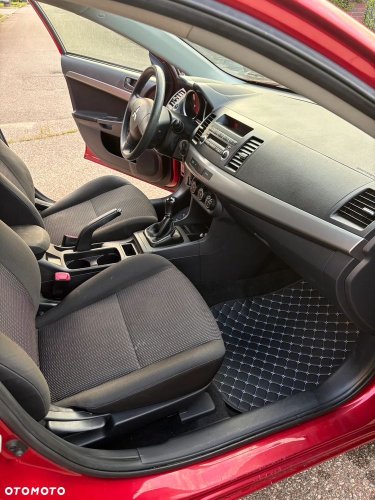 Mitsubishi Lancer 1.5 Inform - 6