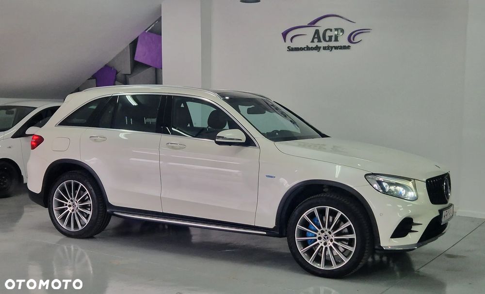 Mercedes-Benz GLC - 15