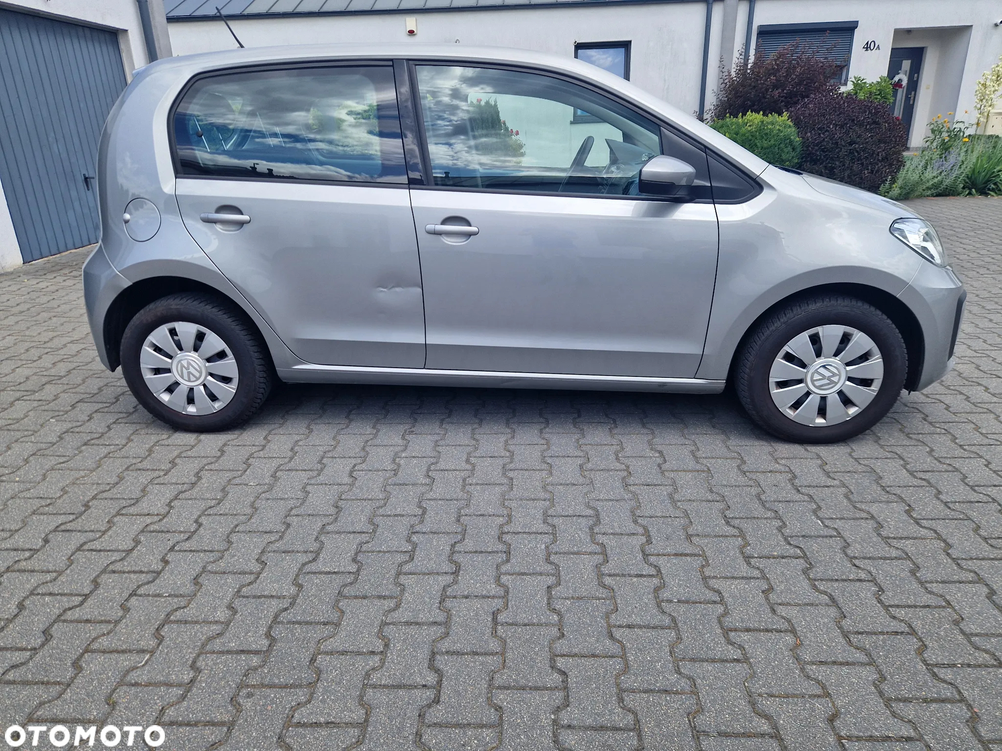 Volkswagen up! 1.0 high EU6 - 13