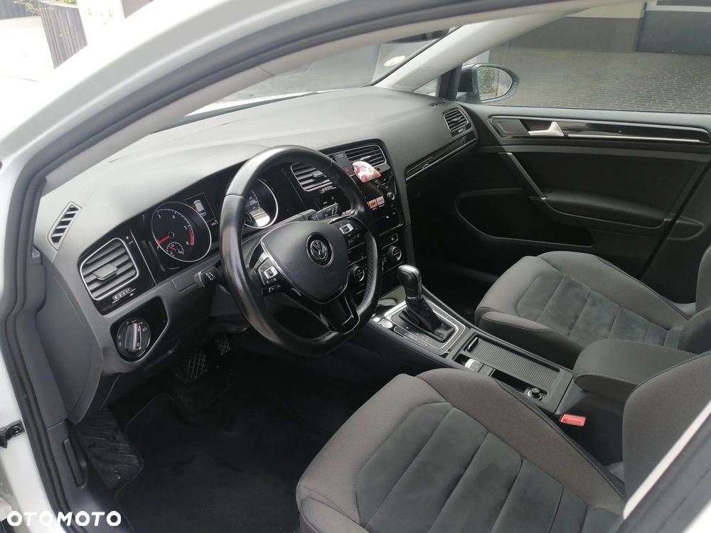 Volkswagen Golf 2.0 TDI (BlueMotion Technology) DSG Comfortline - 10