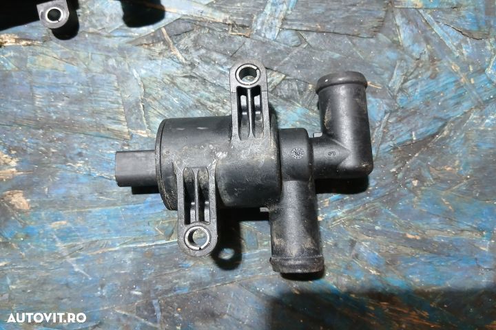 Pompa recirculare apa 4H0121671B 4H0121671B Audi A4 B8/8K [2007 - 201 - 3