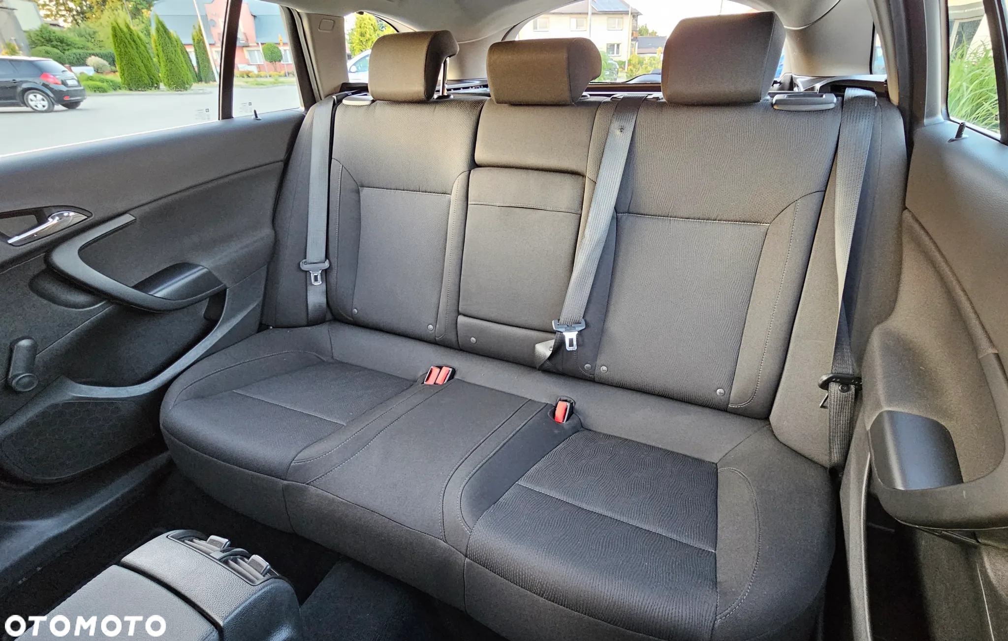Opel Insignia 1.8 Sports Tourer - 13