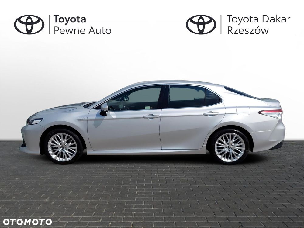 Toyota Camry 2.5 Hybrid Prestige CVT - 2