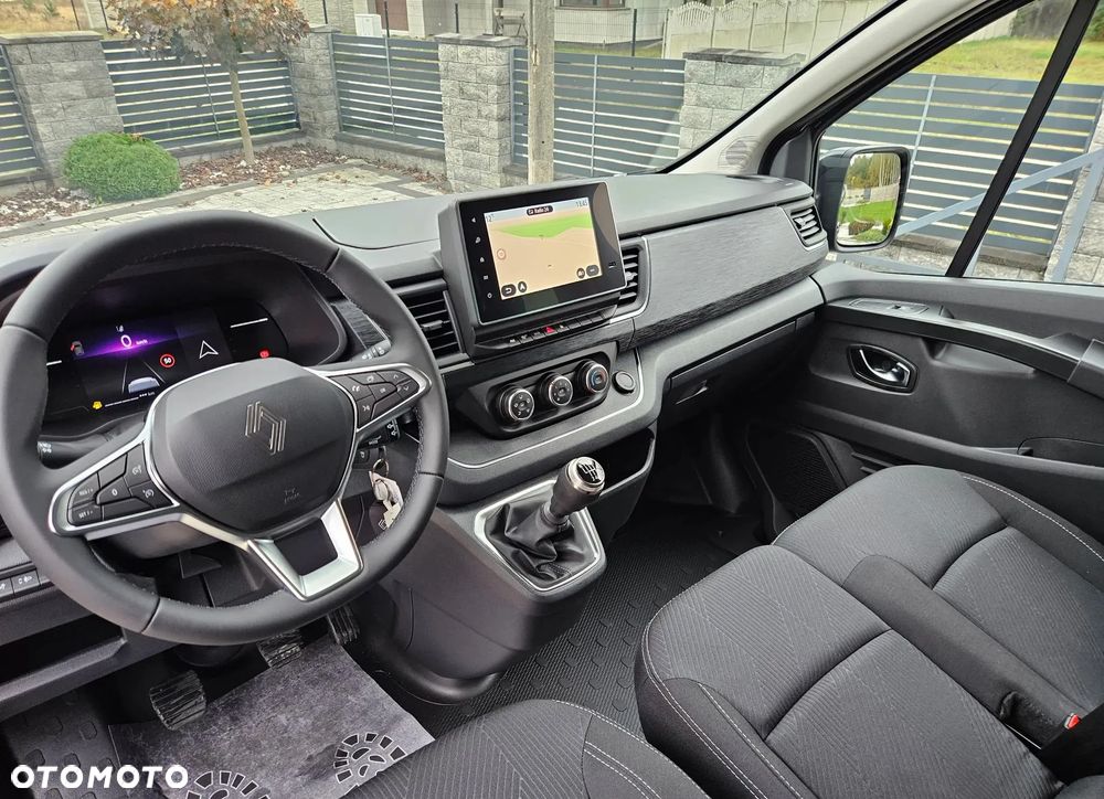 Renault Trafic - 10