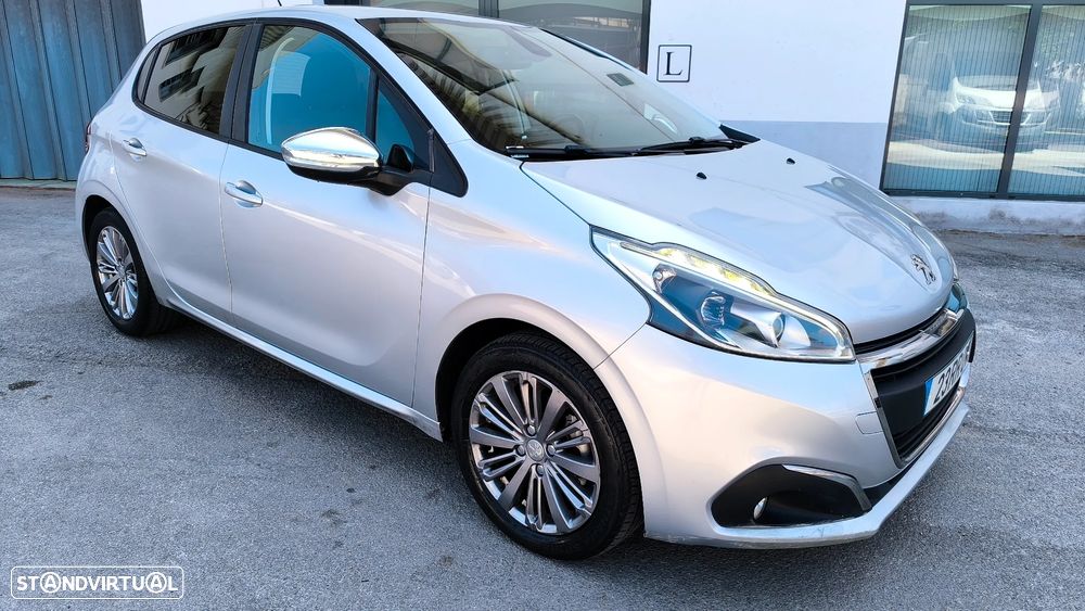 Peugeot 208 1.2 PureTech Style - 27