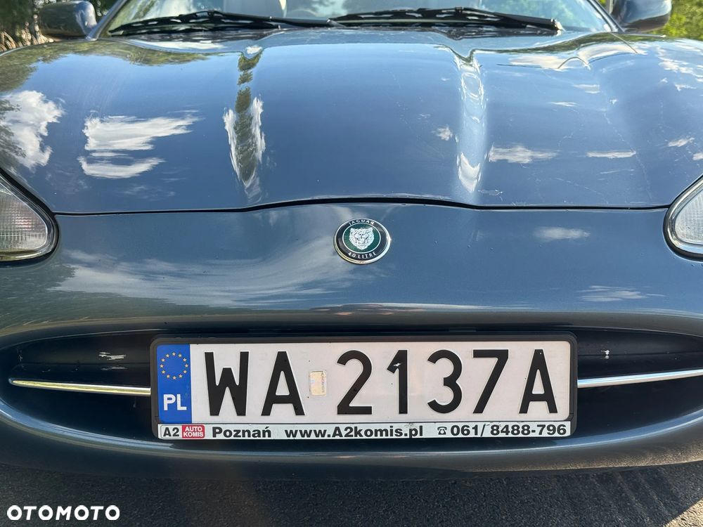 Jaguar XK8 - 11