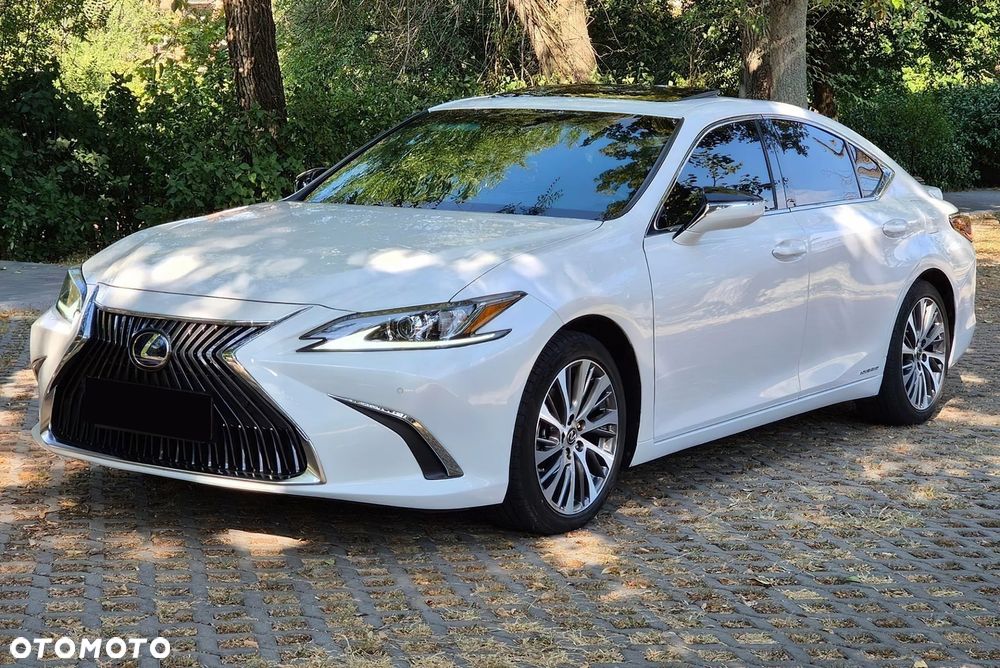 Lexus ES 300h - 3