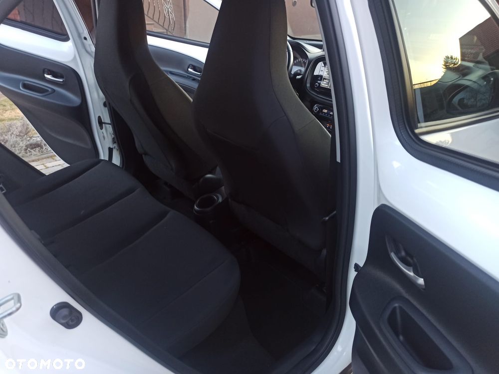 Toyota Aygo X 1.0 VVT-i Executive - 24