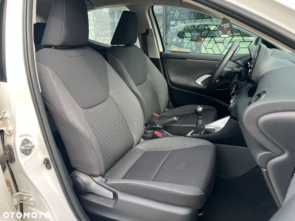 Toyota Yaris - 6