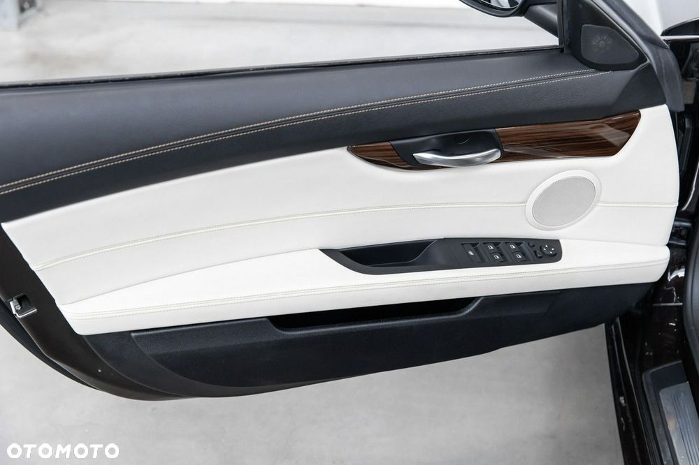 BMW Z4 sDrive35is Sport-Aut DKG - 38