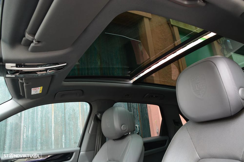 Porsche Cayenne E-Hybrid - 32