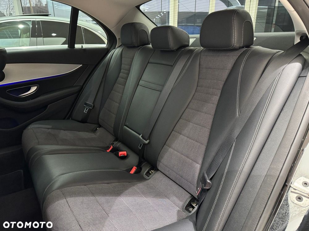 Mercedes-Benz Klasa E 220 d AMG/Avantgarde - 13