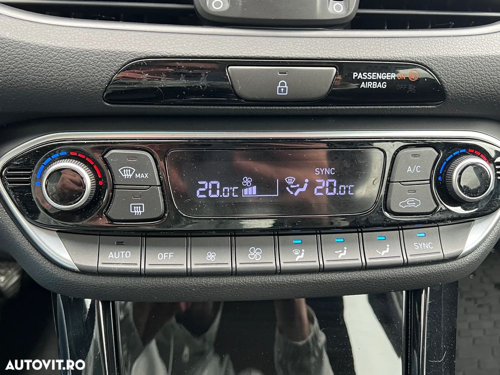 Hyundai i30 1.5 T-GDI 140CP M/T MHEV Highway - 22