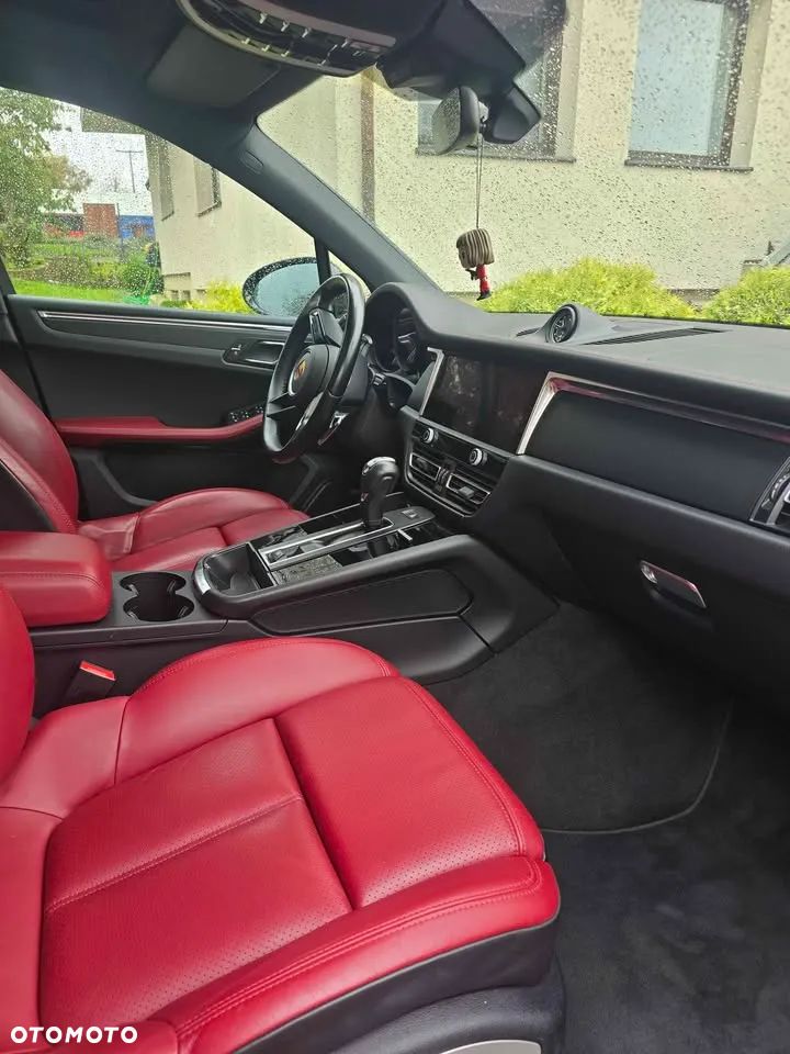 Porsche Macan Standard - 12