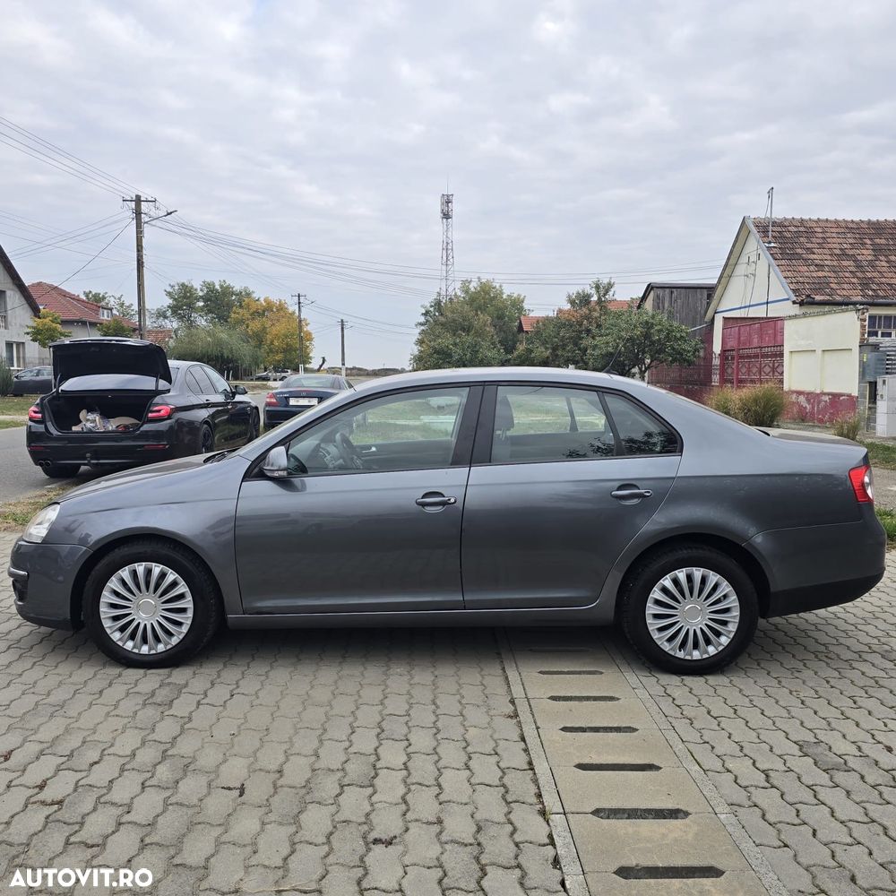 Volkswagen Jetta 1.9 TDI DPF Comfortline - 6