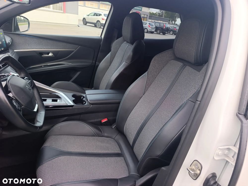 Peugeot 3008 1.6 PureTech Hybrid PHEV Active Pack S&S EAT8 - 37