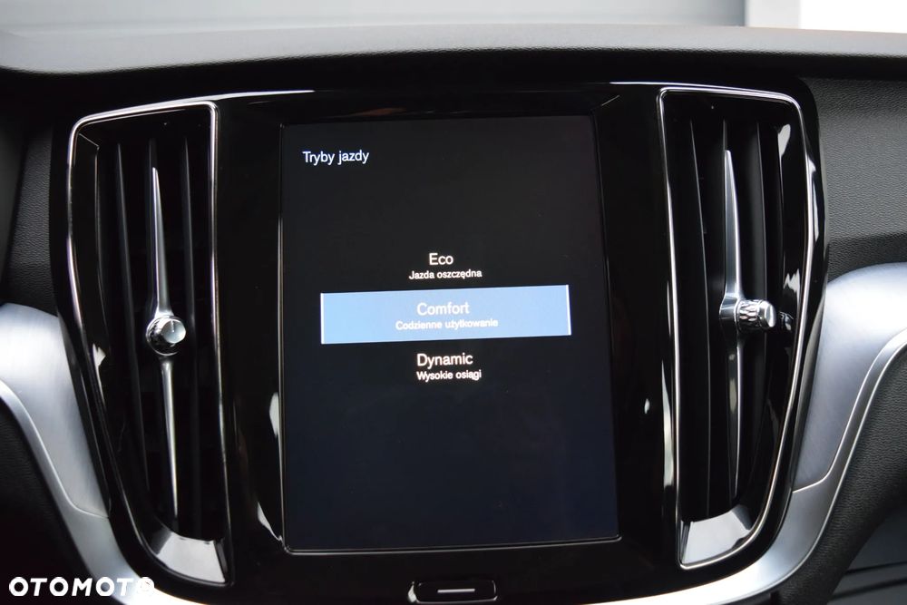 Volvo V60 D3 Geartronic Momentum Pro - 31