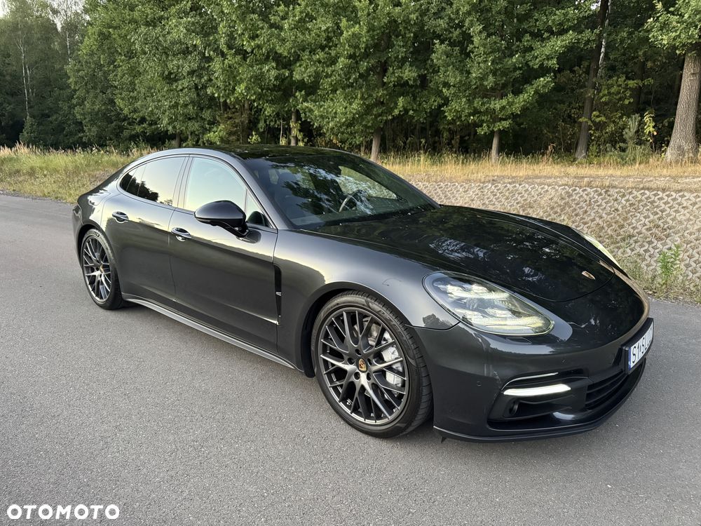 Porsche Panamera 4 - 1