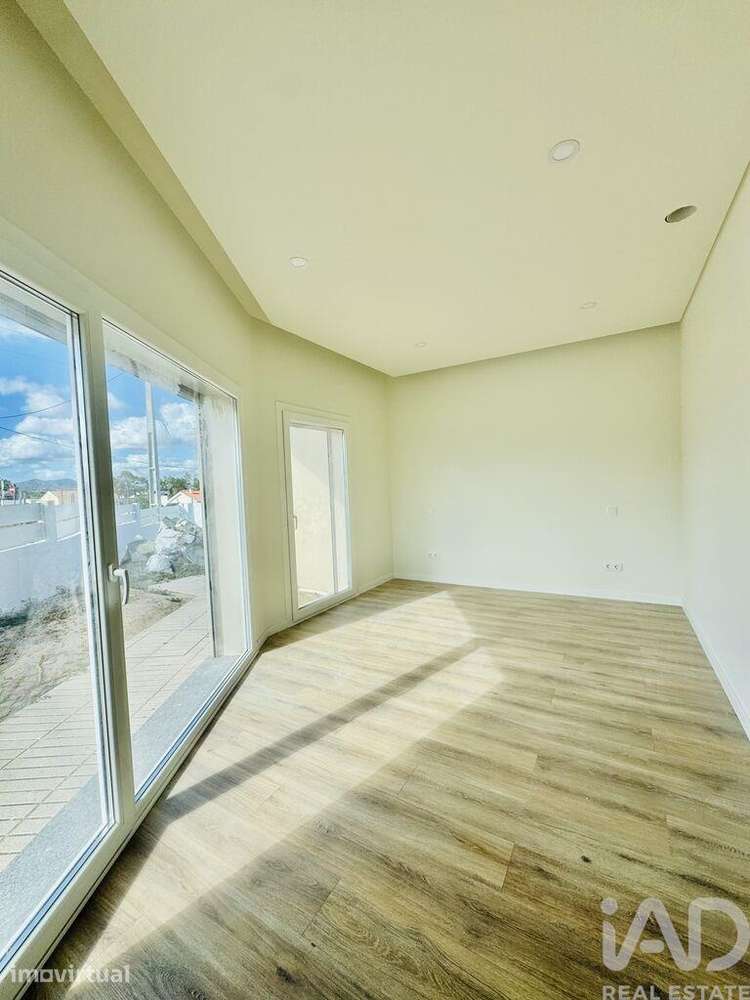 Casa / Villa em Quinta do Anjo de 164,00 m2 - Grande imagem: 4/11