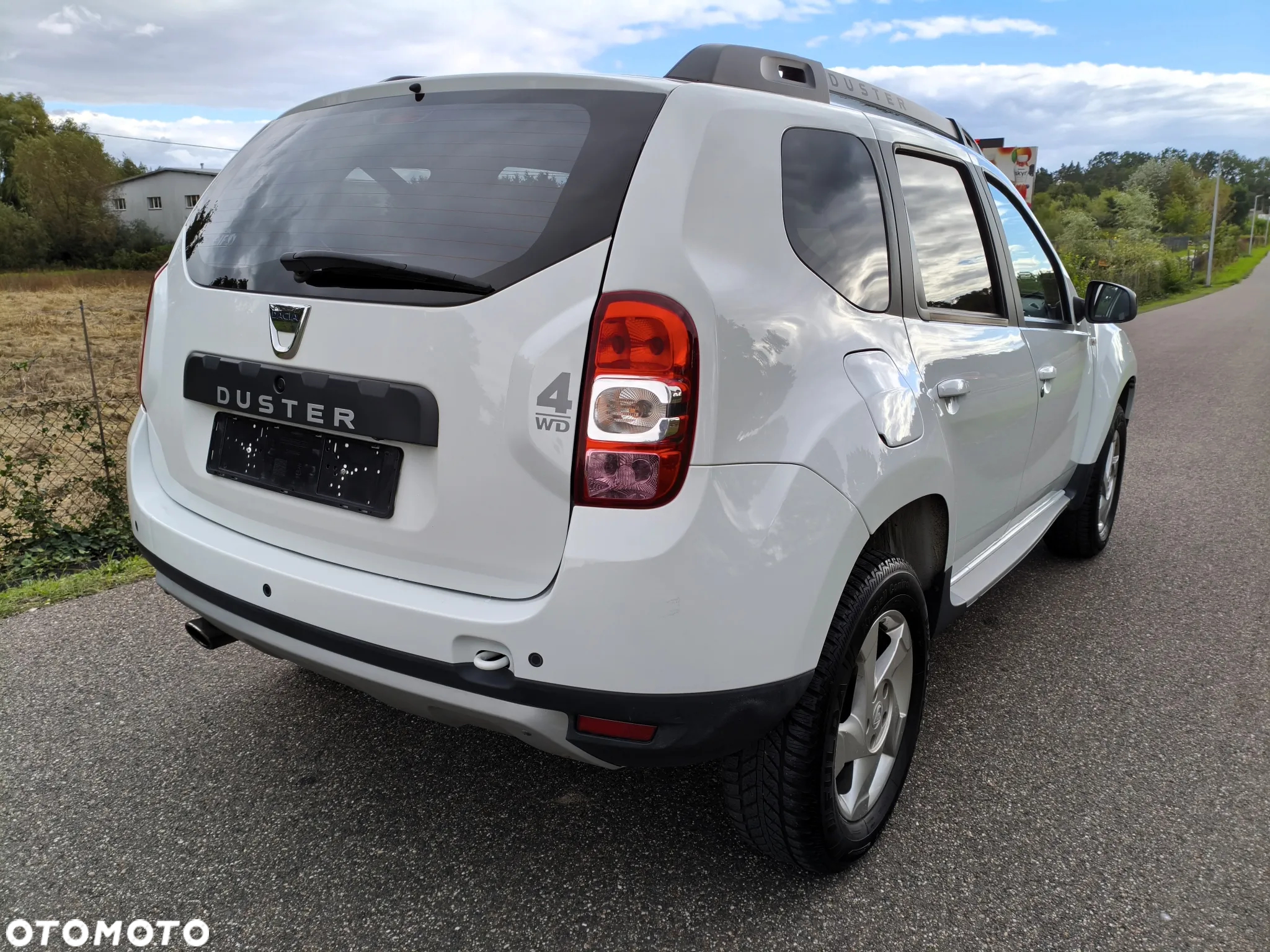 Dacia Duster 1.2 TCe Laureate 4x4 S&S EU6 - 7