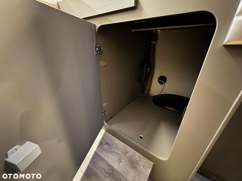 LMC Tourer Lift H664G - 4 osobowy, Używany, FV23%, Doposażony - 39